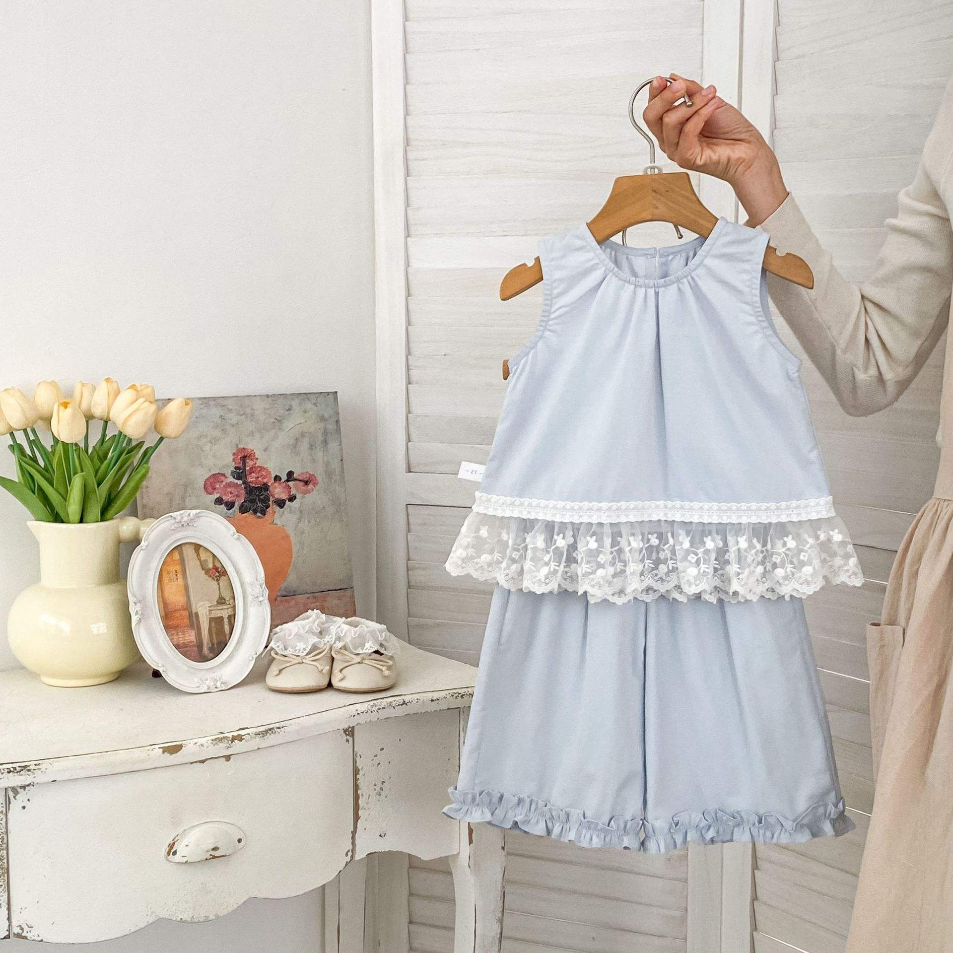 Wholesale 2026 Summer Girls' Clothing Sleeveless Set New Lace Patchwork Top with Frilled Wide-Leg Pants Sweet Girl Two-Piece Set