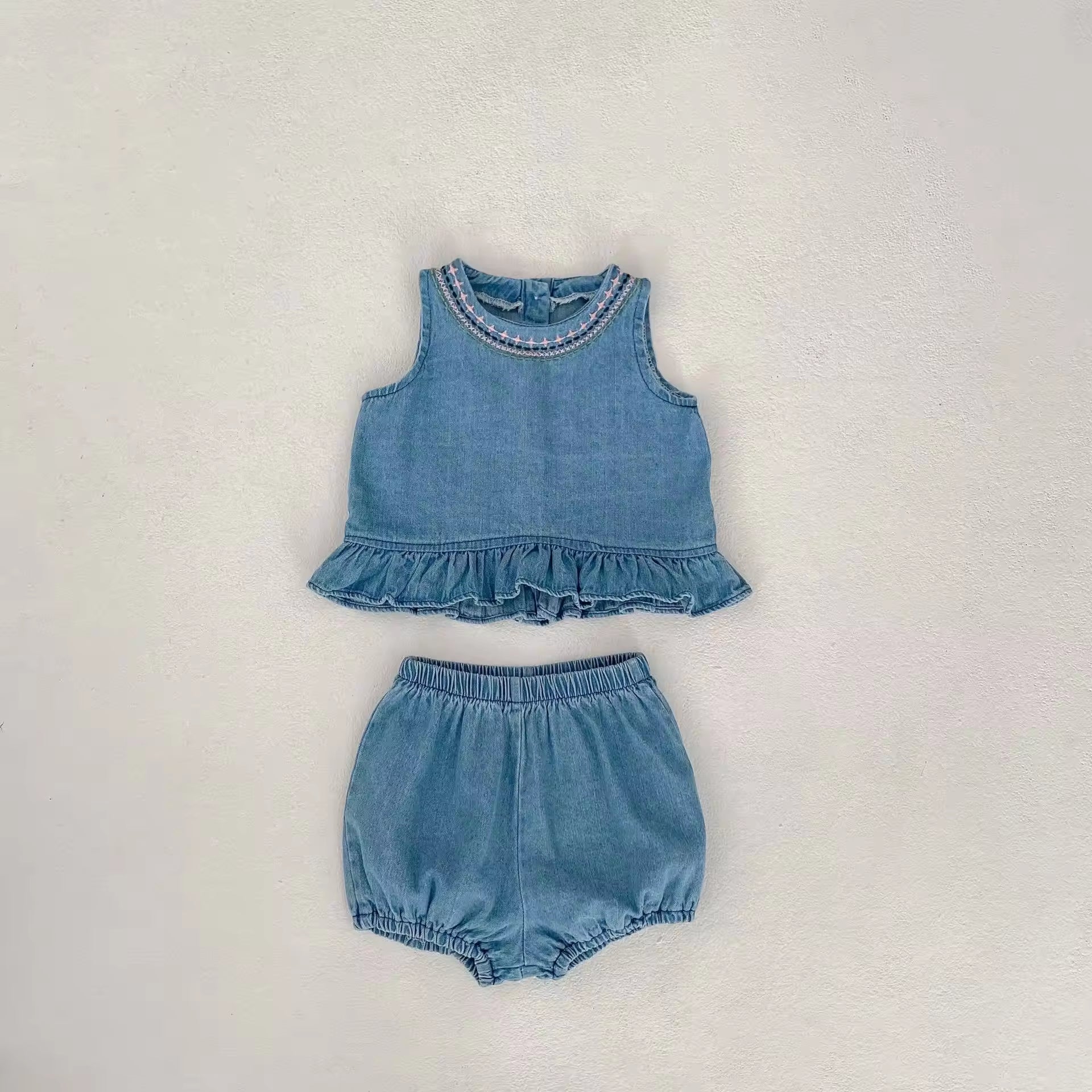 2025 Summer Hot Sale Soft Cotton Denim Baby Girls' Sleeveless Suit Casual Style Good Quality Embroidered Print Design