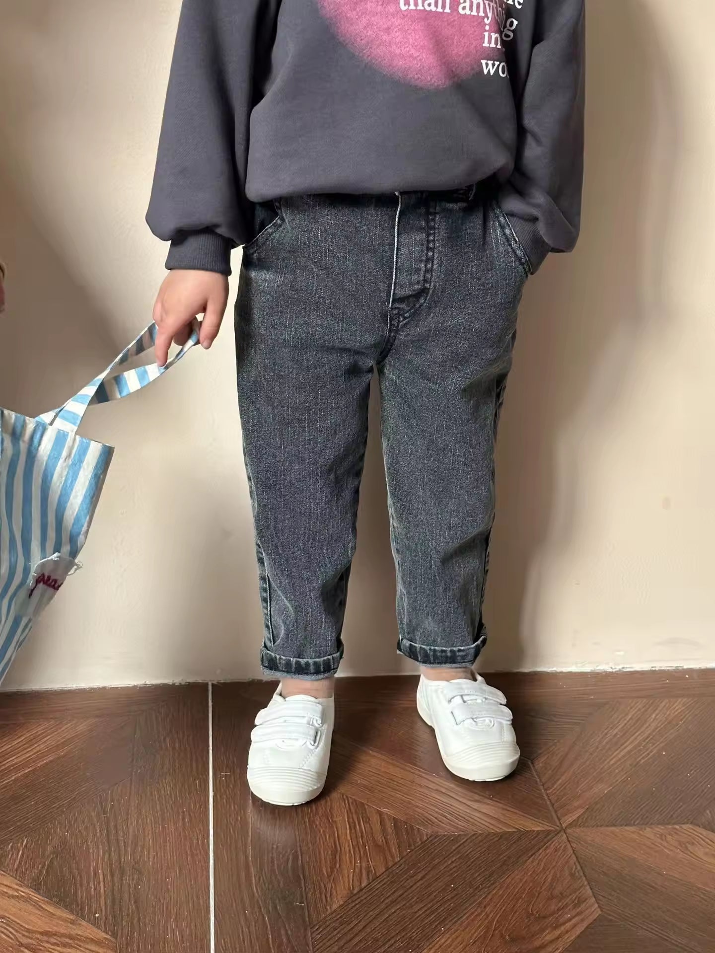 Children's Casual Soft Jeans Boys and Girls Elastic Feet Denim Pants with Smoke Tube Trousers Spring Autumn Fashion Wear