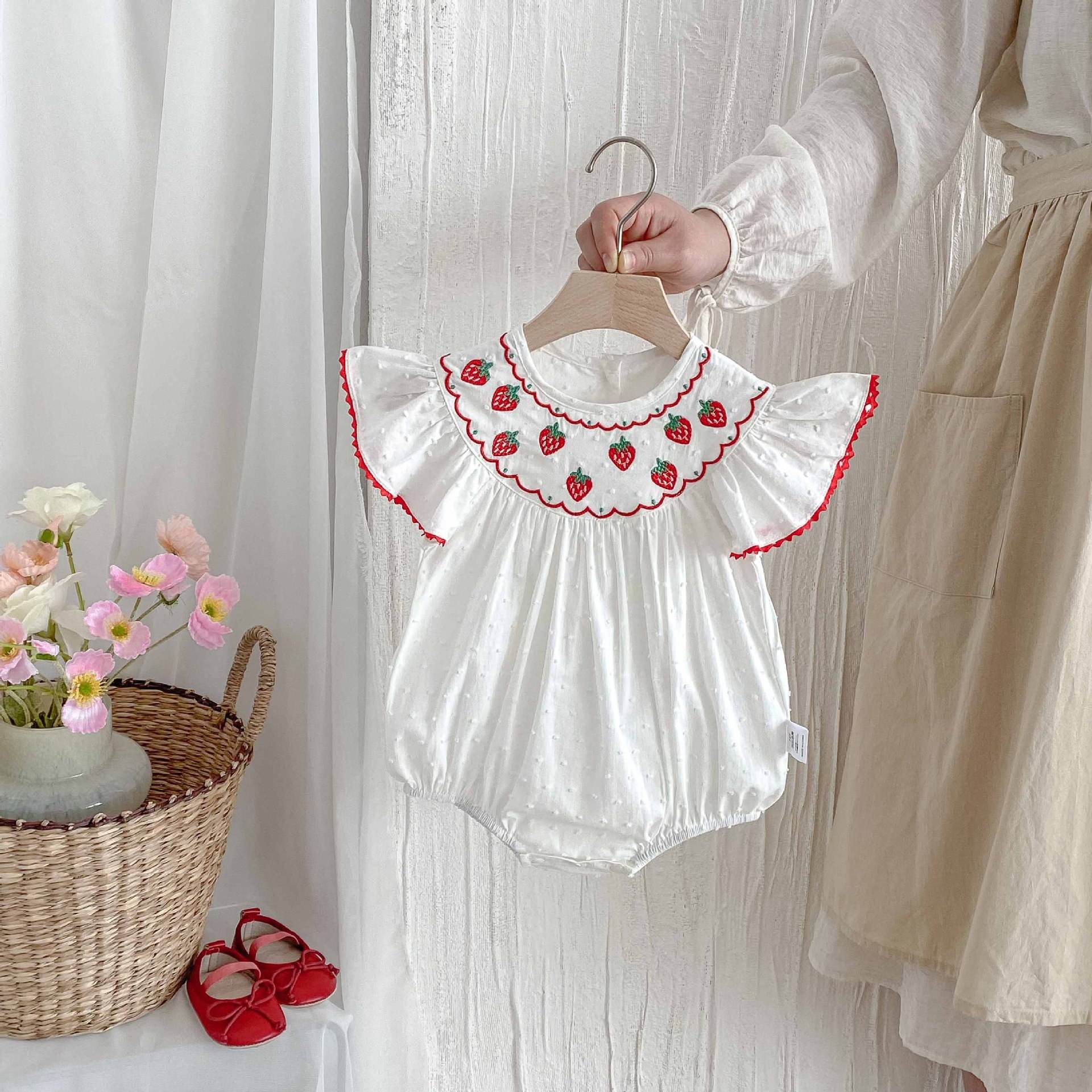 Wholesale 2026 Summer Newborn Baby Clothes Girl Infant Sleeveless Double-breasted Thin Cotton Jumpsuit Romper Sweet Princess Romper