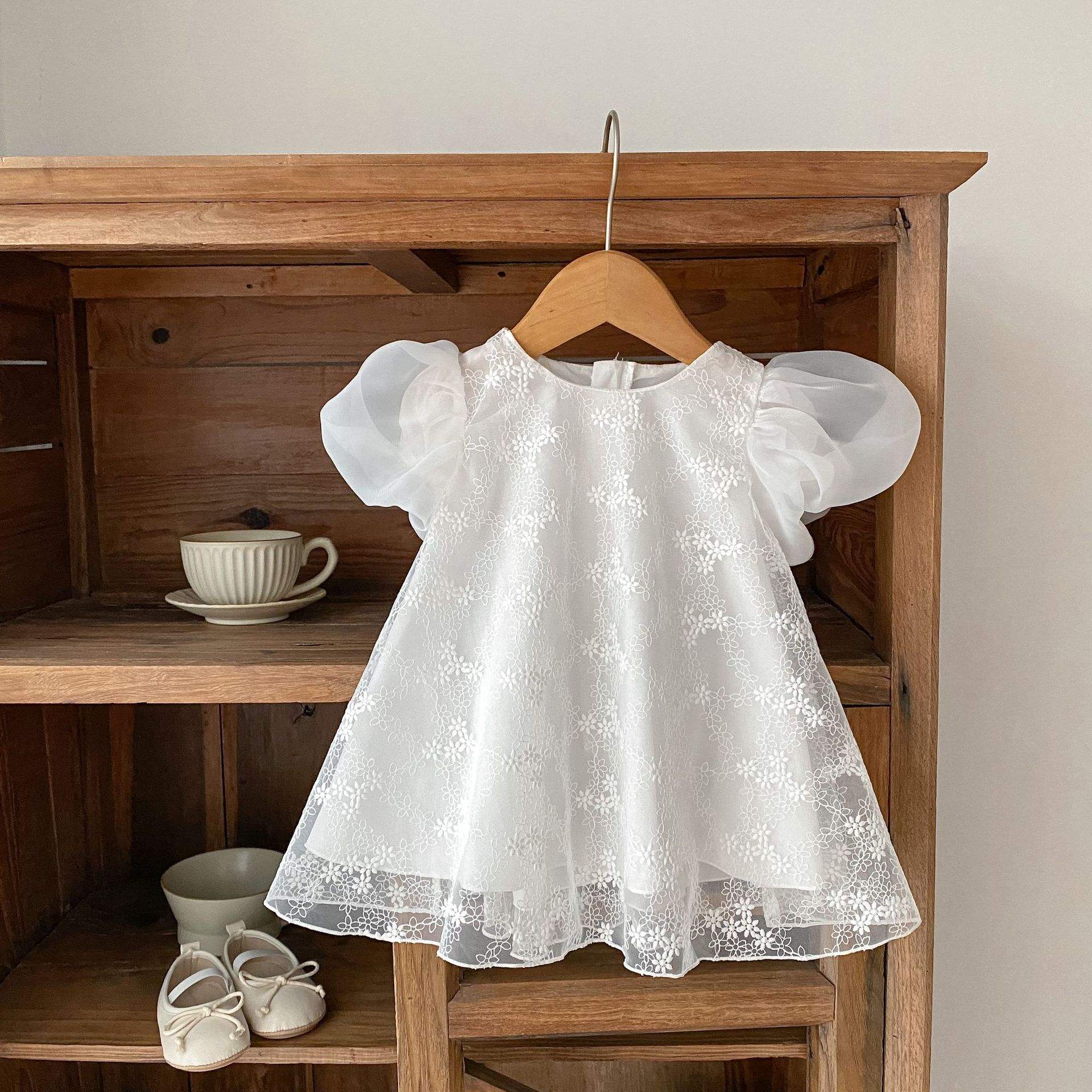 Wholesale INS Summer Style Girls Baby Infant Toddler Princess 100-Day Celebration Dress Puff Sleeve Short-Sleeve Cotton Lace Dress