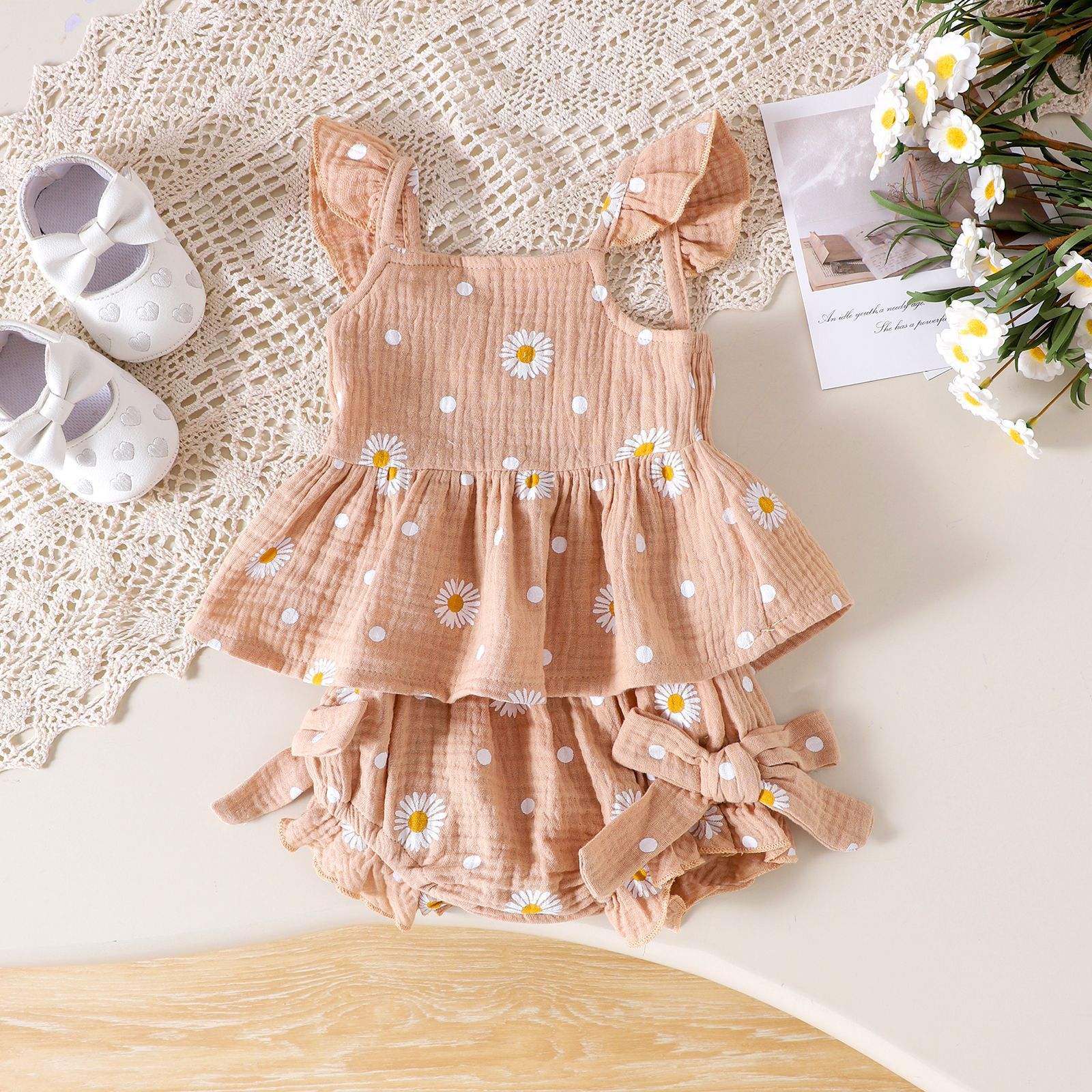 Wholesale 2026 New Summer Infant Clothes New Style Stylish Daisy Print Flutter Sleeve Casual Fashion Cotton Soft Shorts Baby Outfit