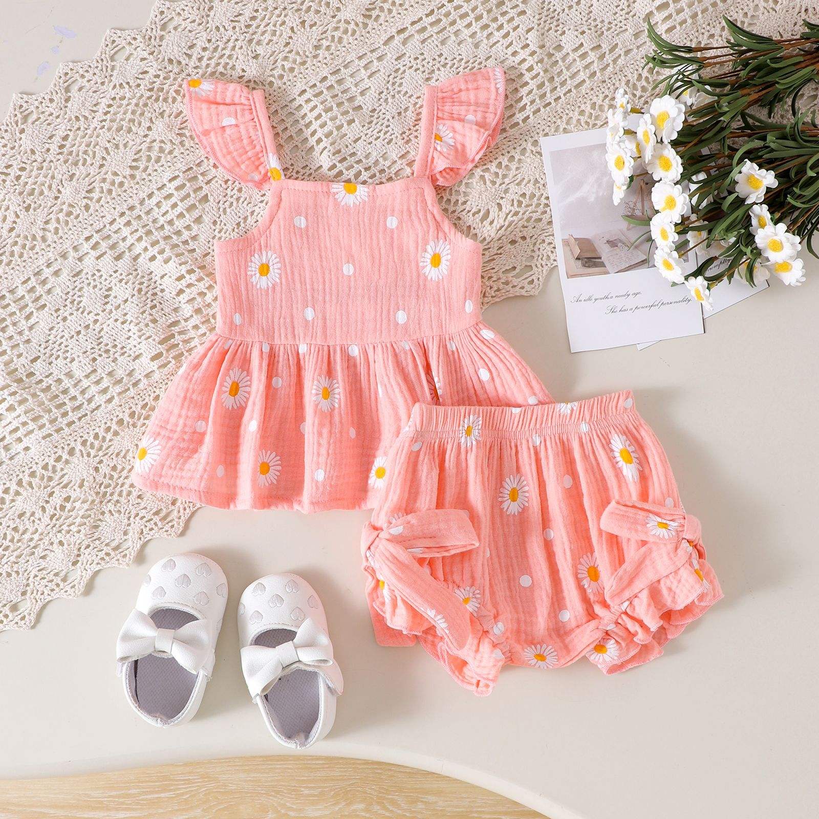 Wholesale 2026 New Summer Infant Clothes New Style Stylish Daisy Print Flutter Sleeve Casual Fashion Cotton Soft Shorts Baby Outfit