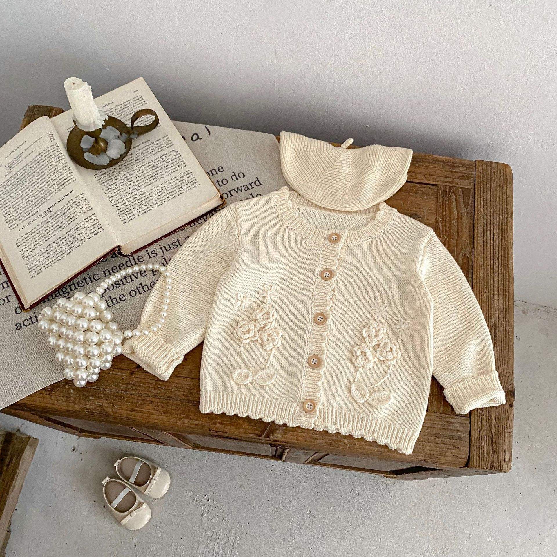 Wholesale 2025 Autumn Baby Coat Hand-crocheted Three-dimensional Flower Sweater Knitted Cardigan Girls Coat Cotton Infants Clothes