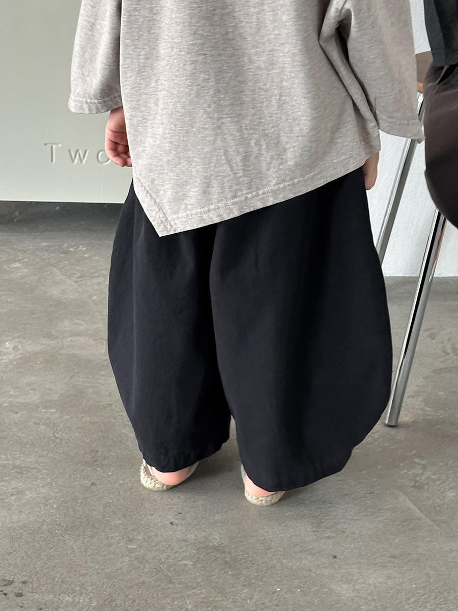 Wholesale 2026 Children's Spring New Pants Solid Color Cotton Curved Pants Boys and Girls Loose Fit Cropped Wide-Leg Baby Pants