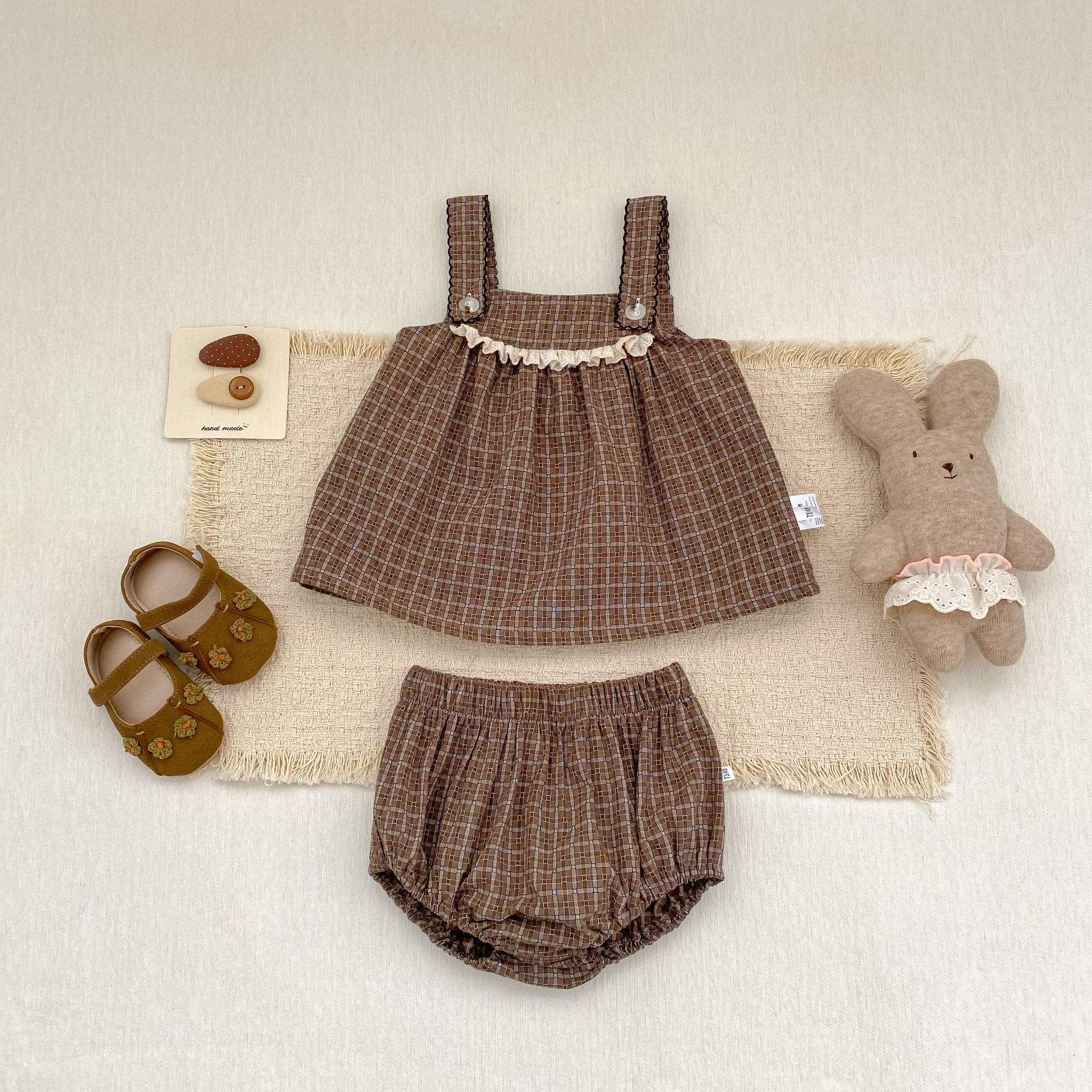 Wholesale 2026 Baby Girl Clothing Set Summer Infant Clothes Korean Style Floral Pattern Sling Flying Sleeve Doll Shirt Baby Set