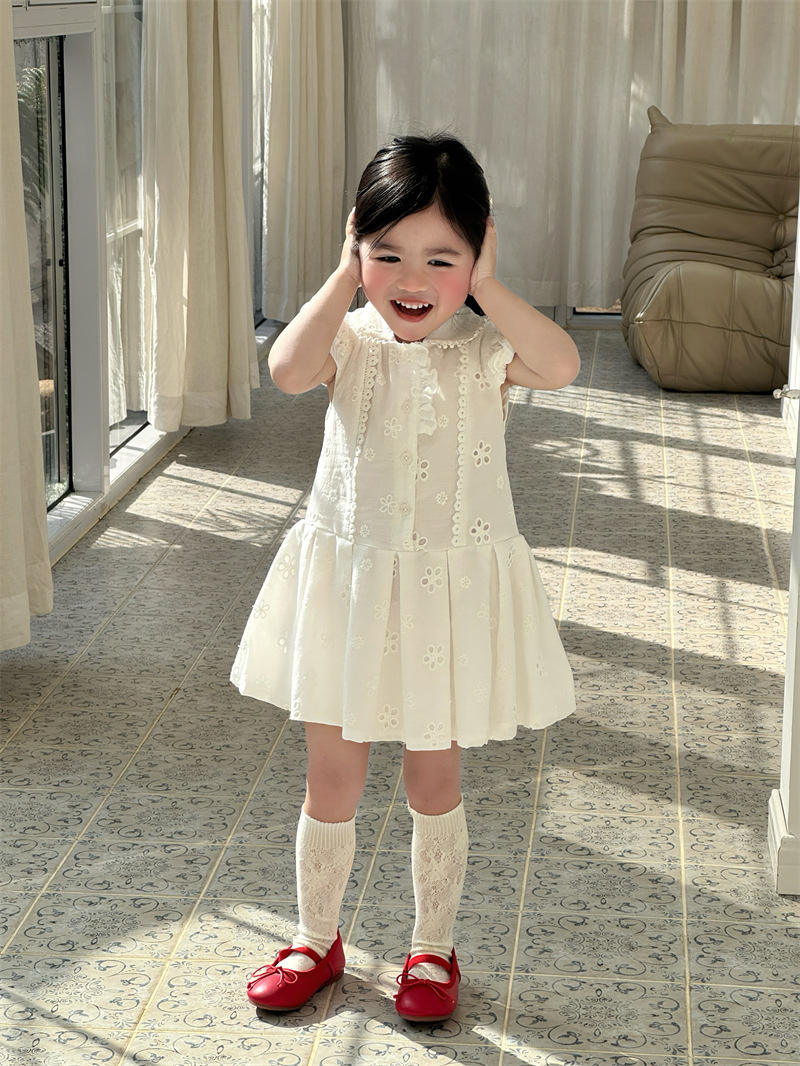 Wholesale 2026 Summer New Korean Style Children's Clothing Girls' Hollow Embroidery Preppy Style Lace Puff Sleeve Cotton Blend Dresses