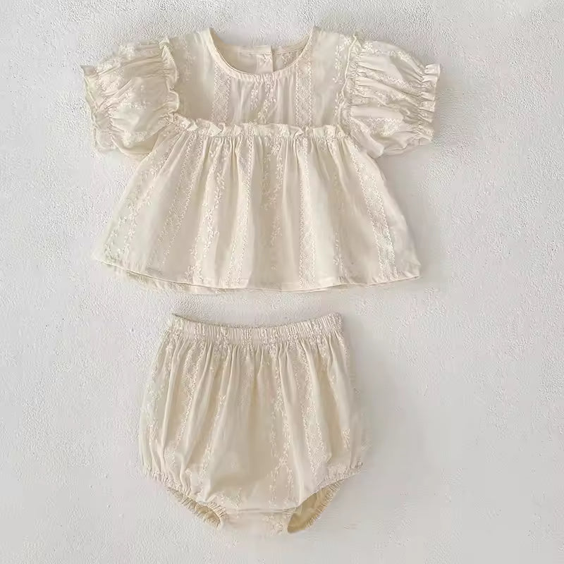 Summer New Western Style Baby Suit with Plaid Pattern Puff Sleeve Doll Top and Triangle Bag Butt Pants Casual Baby Clothing Set